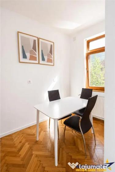 Apartament cu 2 camere decomandat în Centrul Istoric