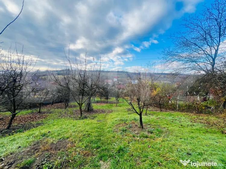 Teren de 723 mp, în Central