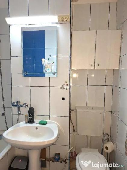 Apartament cu 2 camere semidecomandat în Trivale