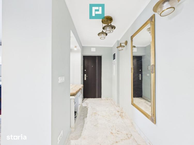 Apartament cu 3 camere în Intim