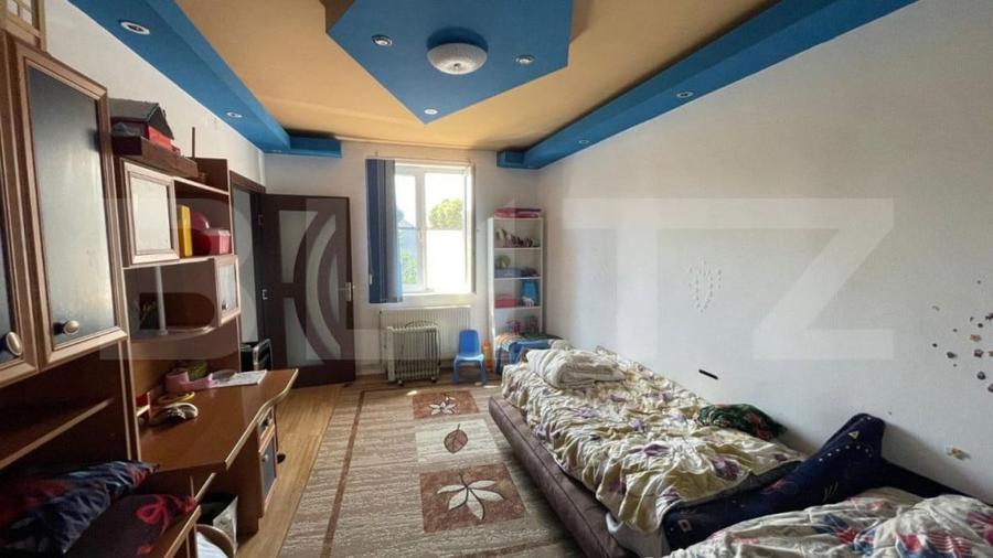 Casă cu 5 camere cu Teren 475 Mp în Olimpia-Stadion