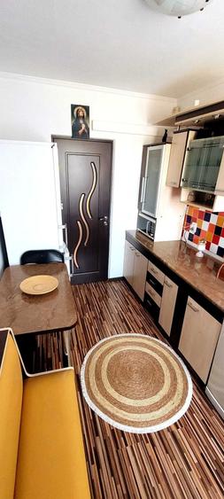 Apartament cu 3 camere decomandat în Nord