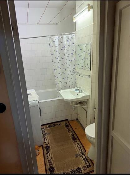 Apartament cu 3 camere decomandat în Rogerius