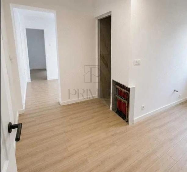 Apartament cu 3 camere semidecomandat în Șagului
