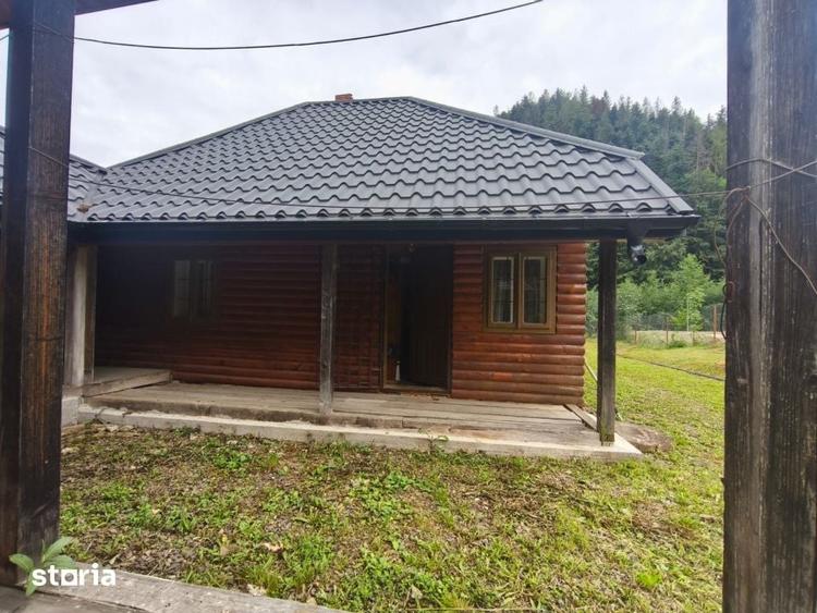 Casă cu 5 camere cu Teren 1250 Mp în Marginea