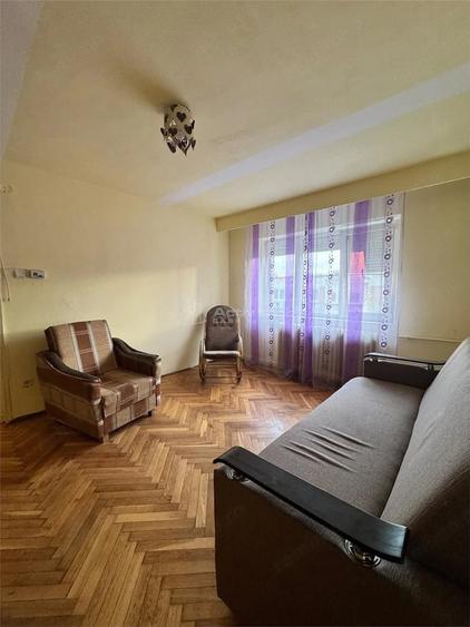 Apartament cu 2 camere decomandat în Gojdu