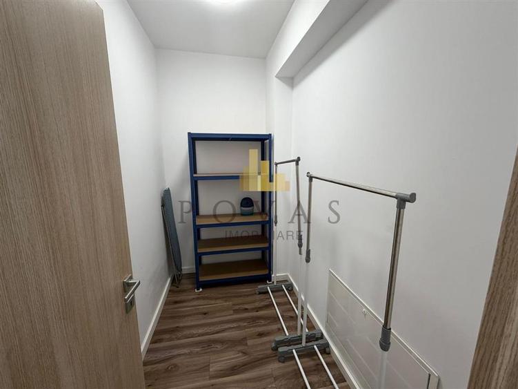 Apartament cu 3 camere semidecomandat, mobilat în Pipera