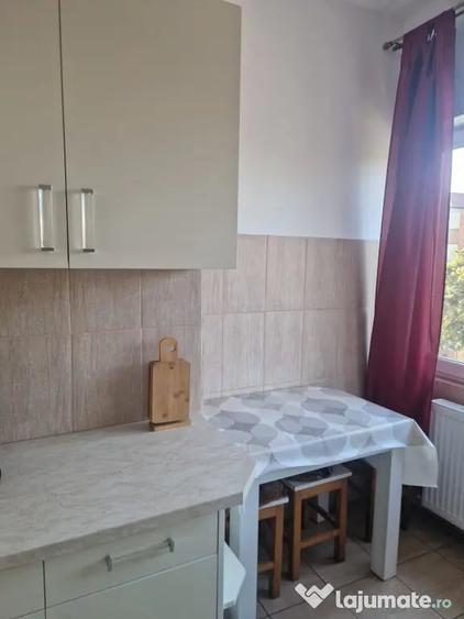Apartament cu 2 camere decomandat în Ultracentral