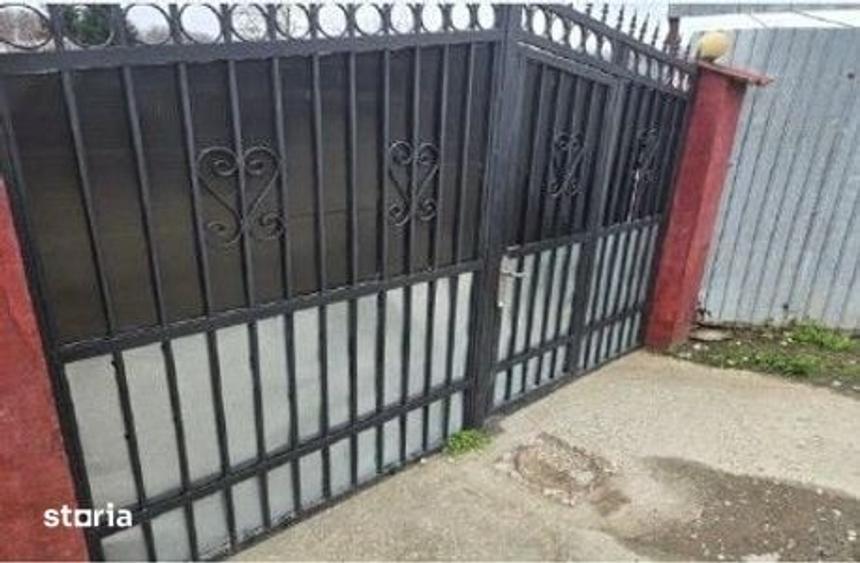 Casă cu 2 camere cu Teren 553 Mp în Găneasa