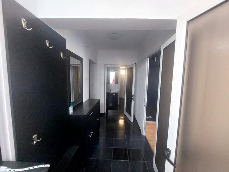Apartament cu 3 camere decomandat, mobilat în Țiglina 1