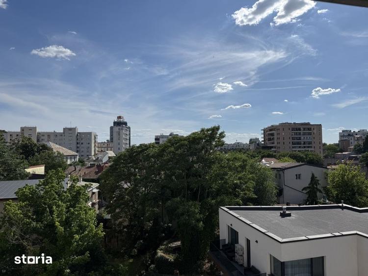 Apartament cu 4 camere în Moșilor