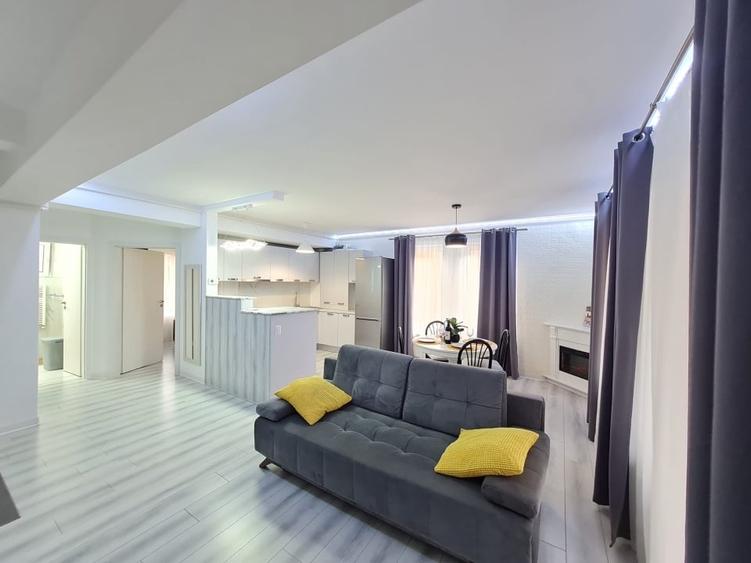 Apartament cu 2 camere decomandat, mobilat în Europa