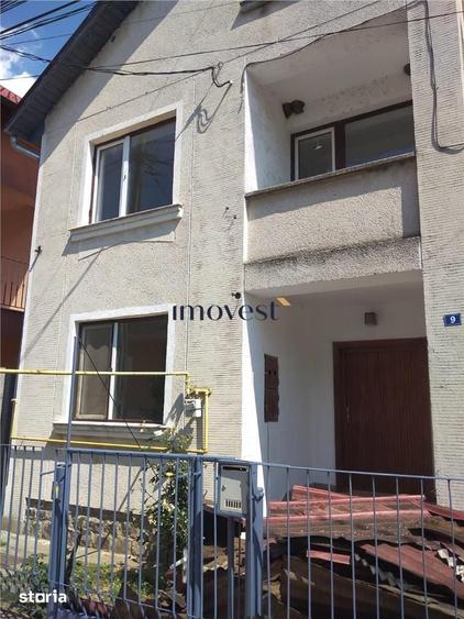 Casă cu 6 camere cu Teren 600 Mp în Păulești
