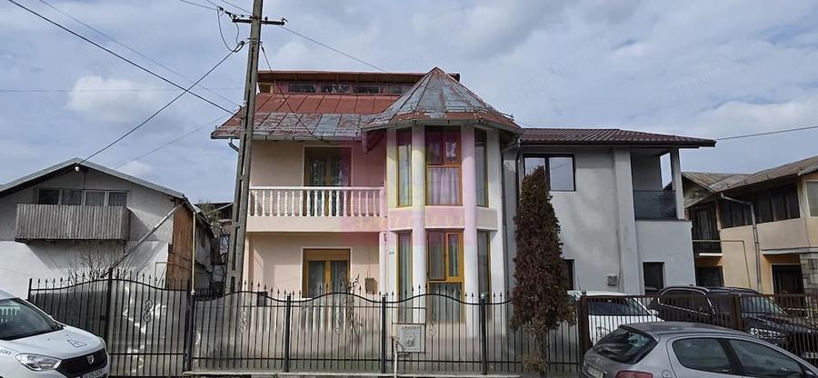 Casă cu 3 camere cu Teren 340 Mp în Poiana