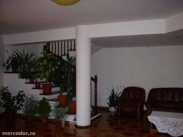 Casă cu 4 camere cu Teren 450 Mp în Sub Arini