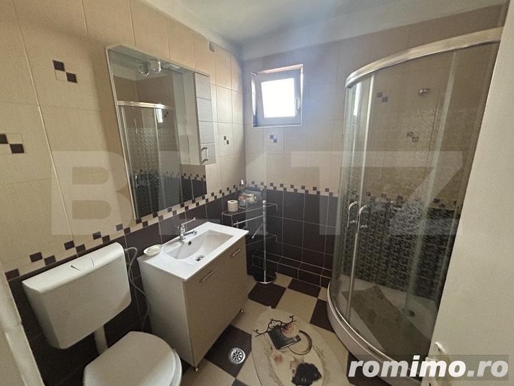 Casă cu 4 camere cu Teren 250 Mp în Rogerius