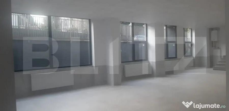 Spațiu comercial, de 148 mp, în Central