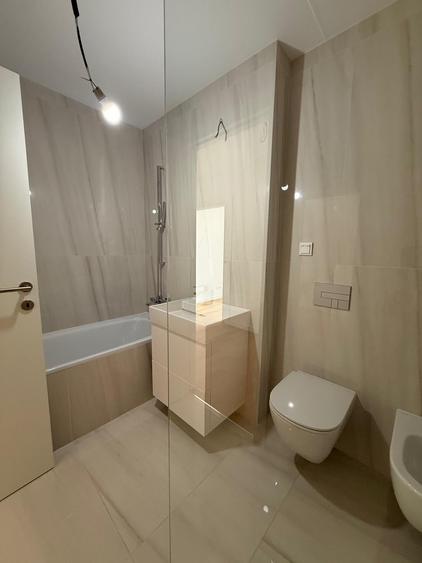Apartament cu 4 camere în Floreasca