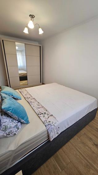 Apartament cu 2 camere semidecomandat în Gojdu