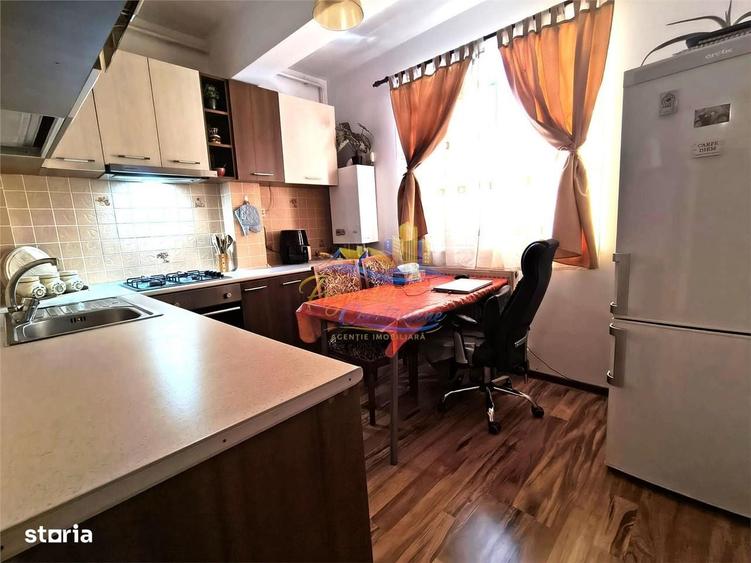 Apartament cu 2 camere decomandat în Sud