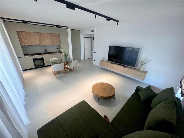 Apartament cu 2 camere decomandat, mobilat în Păulești