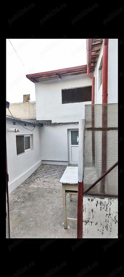 Casă cu 3 camere cu Teren 83 Mp în Tei