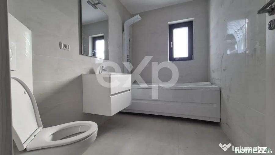 Casă cu 4 camere cu Teren 400 Mp în Bradu