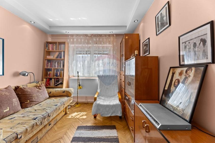 Apartament cu 3 camere decomandat, mobilat în Podgoria