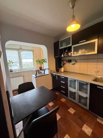 Apartament cu 3 camere decomandat în Lujerului