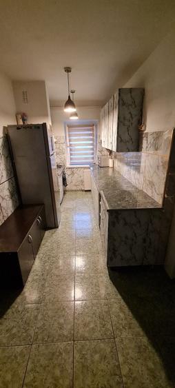 Apartament cu 3 camere semidecomandat în Central