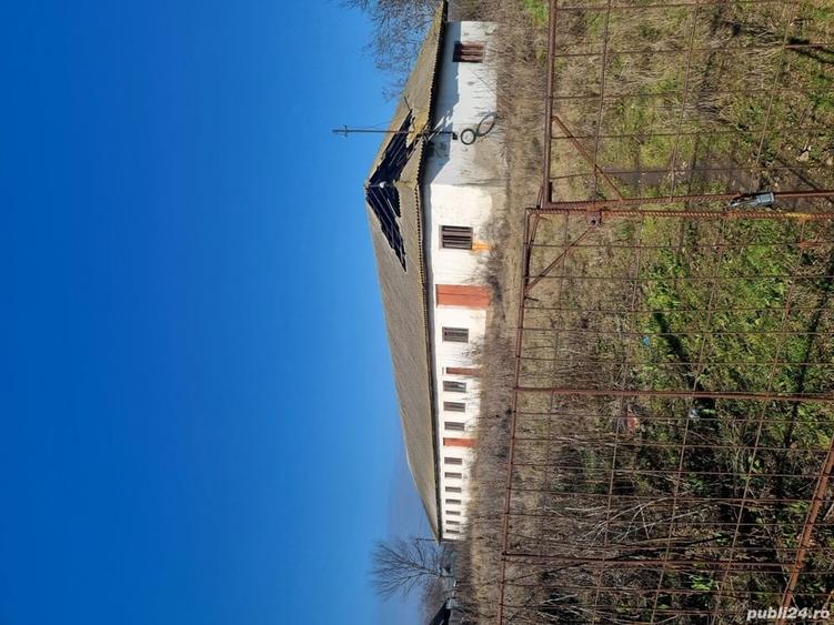 Spațiu comercial, de 450 mp, în Băbăița