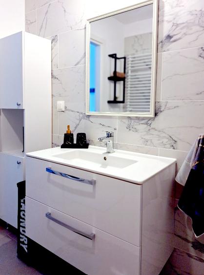 Apartament cu 2 camere semidecomandat, mobilat în Băneasa