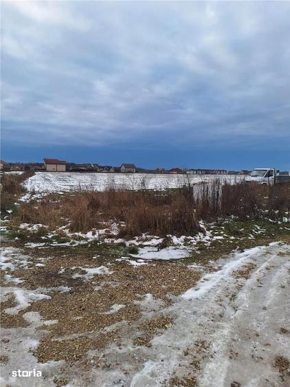 Teren de 531 mp, în Sânmartin