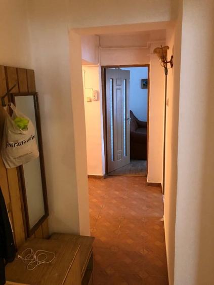 Apartament cu 2 camere decomandat în Podul de Fier