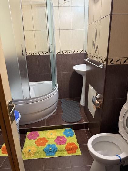 Apartament cu 3 camere în Tudor Vladimirescu