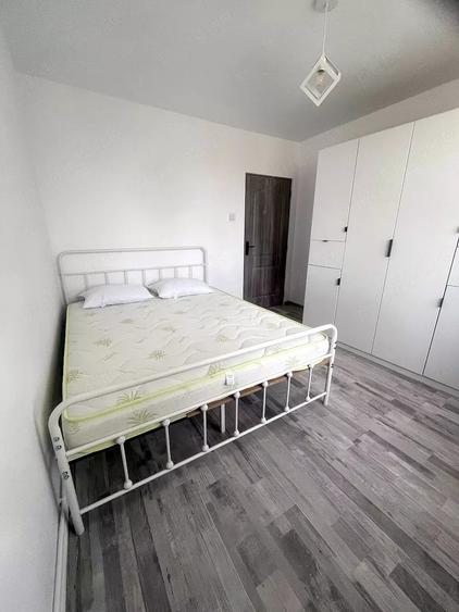 Apartament cu 3 camere semidecomandat în Mărăști