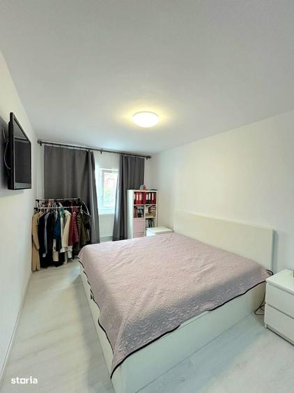 Apartament cu 4 camere decomandat în Sud