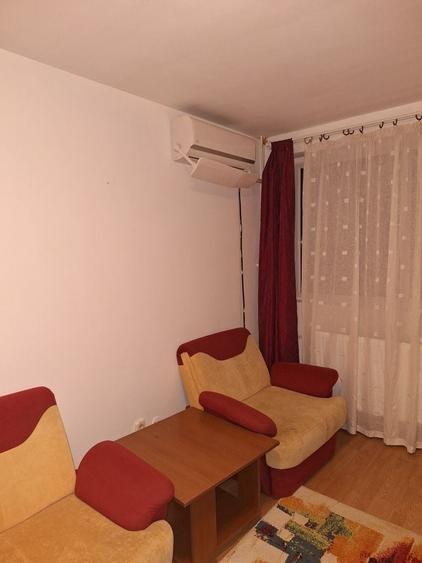 Apartament cu 2 camere semidecomandat în Roșu