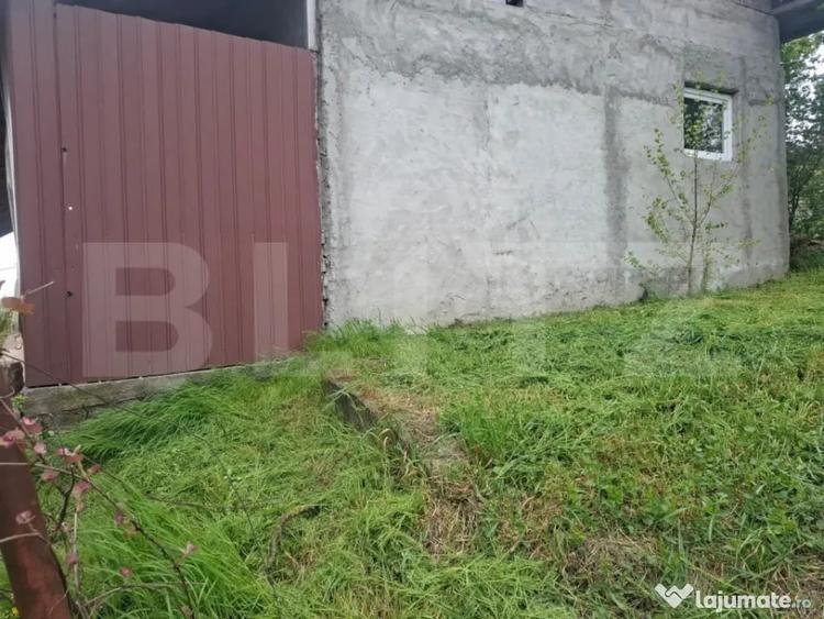 Casă cu 5 camere cu Teren 2300 Mp în Mătăsaru