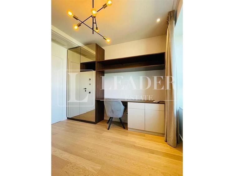 Apartament cu 3 camere decomandat, mobilat în Barbu Văcărescu
