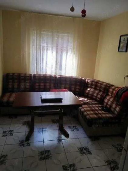 Casă cu 3 camere în Săpata