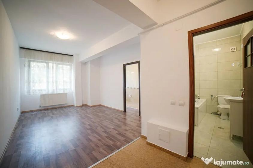 Apartament cu 2 camere semidecomandat în Ferentari