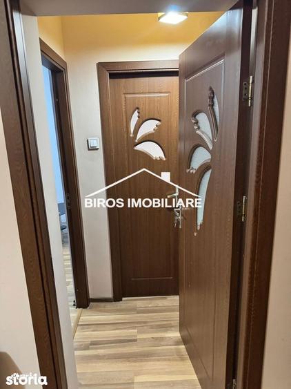 Apartament cu 2 camere semidecomandat în Calea București