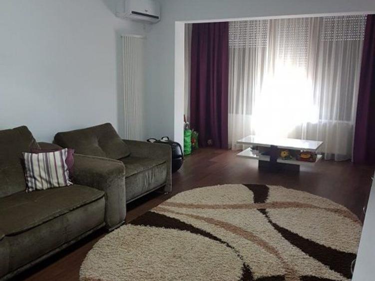 Apartament cu 2 camere decomandat în Bd. Coșbuc