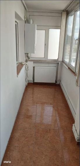 Apartament cu 3 camere decomandat, mobilat în Județean