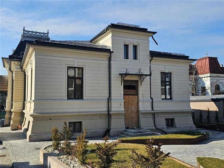 Birou, de 550 mp, în Titulescu