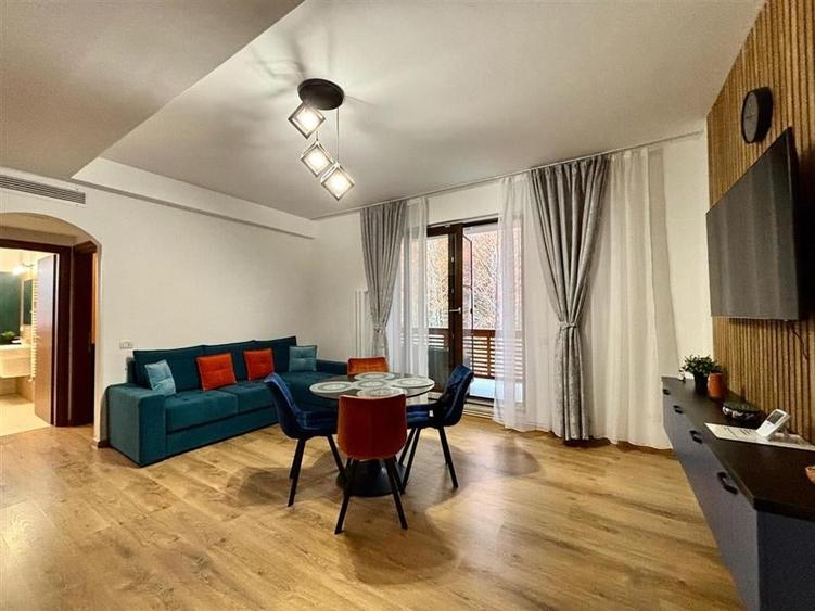 Apartament cu 2 camere nedecomandat, mobilat în Clăbucet