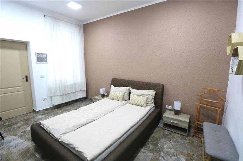 Apartament cu 2 camere decomandat în Ultracentral