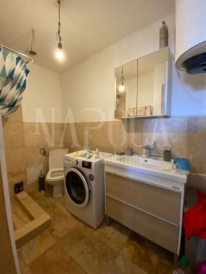 Casă individuală cu 7 camere cu Canalizare în Zorilor