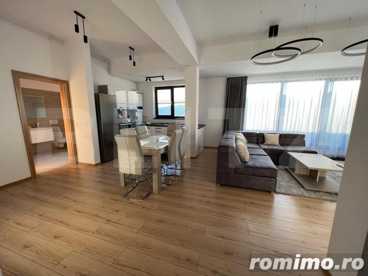 Apartament cu 3 camere semidecomandat în Cetate